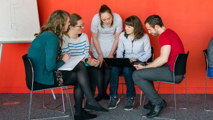 A group of QMU students working together
