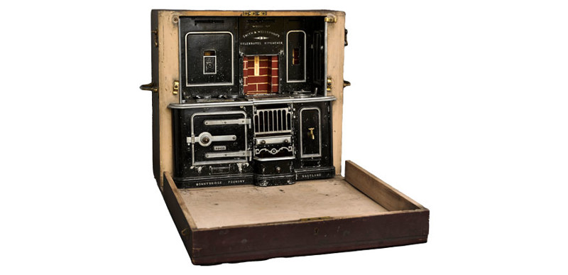Antique oven dating from the late 17th century