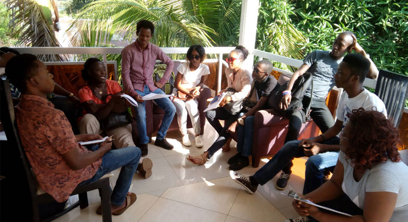 Elizabeth Lamor leading a morning briefing in Kambia