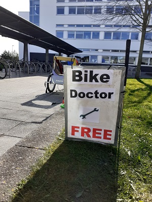 Bike Doctor Sign